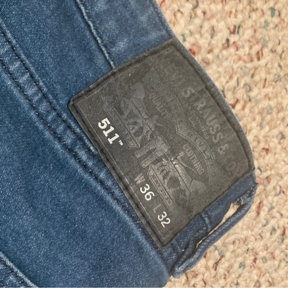LEVIS COMMUTER JEANS - size 36x32 - Indigo - Picture 4 of 7